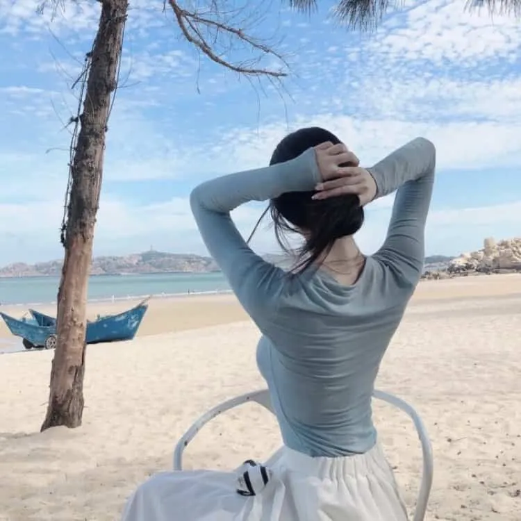 压抑惊悚经典《鬼水怪谈》高清在线：水箱里到底藏着什么？日式氛围恐怖的极致体现