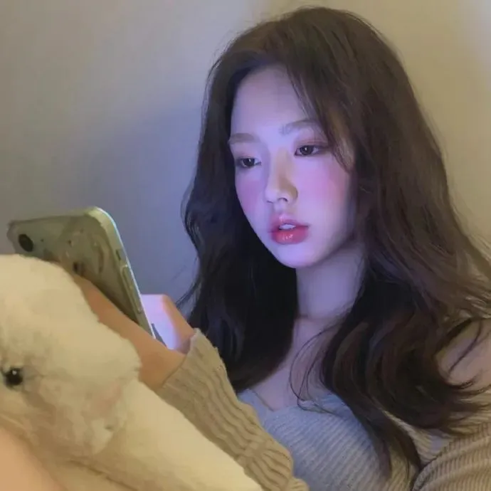 女性悬疑复仇《小姐》同类绝佳作品《女教师》：压抑女教师的极致反击，阶级与欲望的崩塌