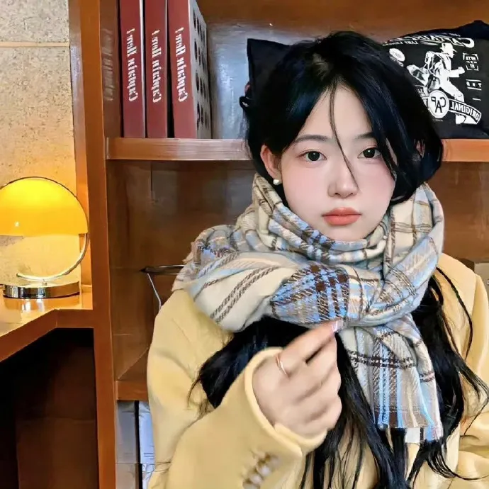 戛纳金棕榈大奖《小偷家族》高清在线：没有血缘的一家人，却有着最深的羁绊